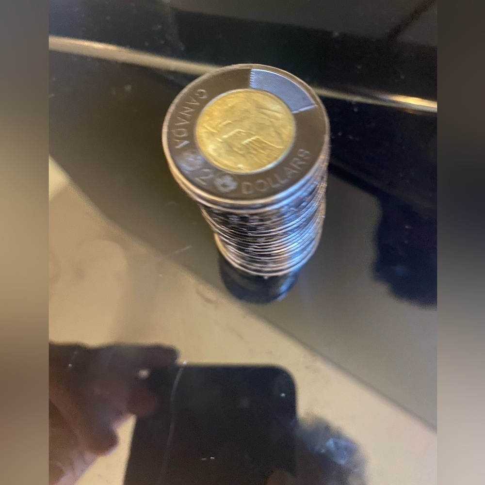 25 piece one roll BLACK RING In Memoriam QE II toonies!!! - Picture 2 of 5